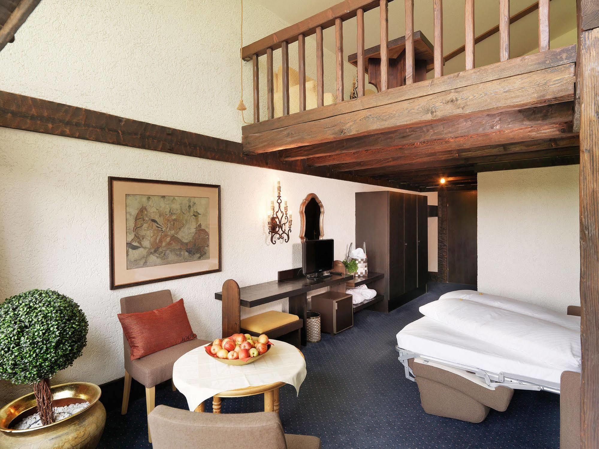 Kaysers Tirolresort - Wohlfuehlhotel Fuer Erwachsene Миминг Экстерьер фото