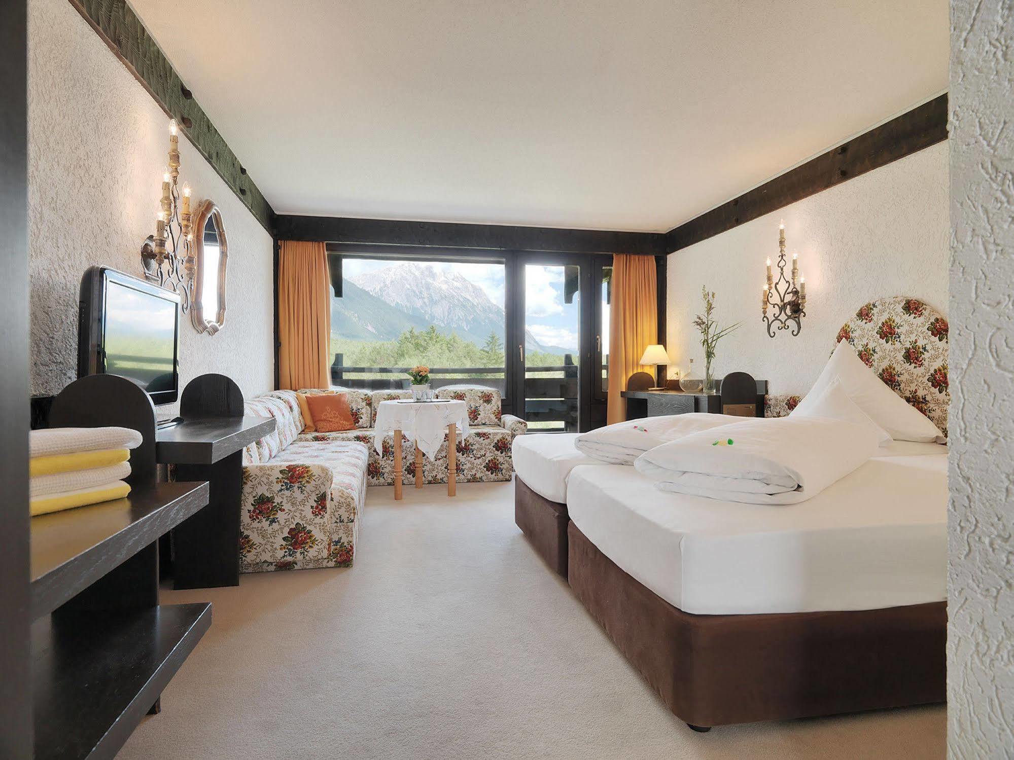 Kaysers Tirolresort - Wohlfuehlhotel Fuer Erwachsene Миминг Экстерьер фото